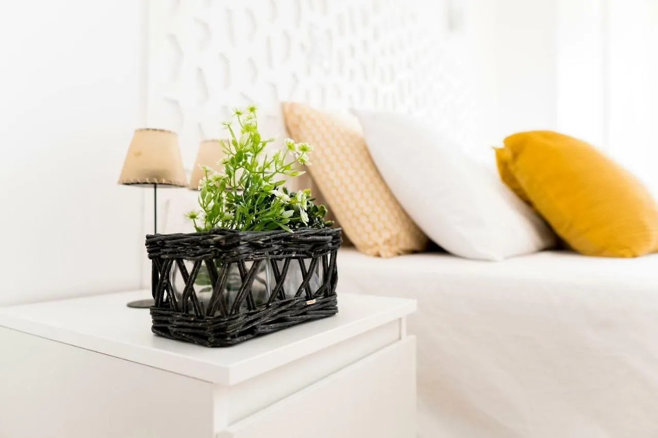 Song Of The Sea: Ocean Balcony & Stairs To The Sea Apartment Arona